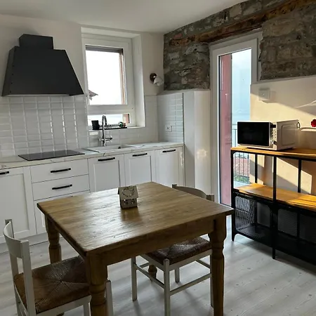 Casa Eleonora * 勒泽诺