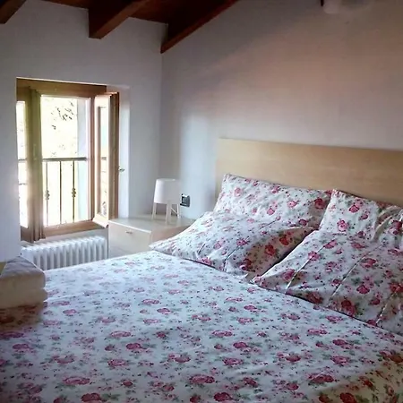 Casa Eleonora بيت للعطل