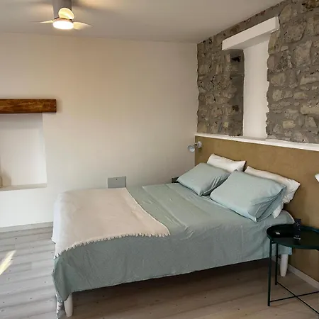 Casa Eleonora Nyaraló